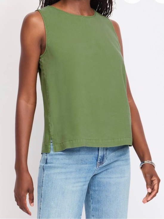 Market & Spruce Tops - NWT Market and Spruce Gwen Lyocell Tank in Green